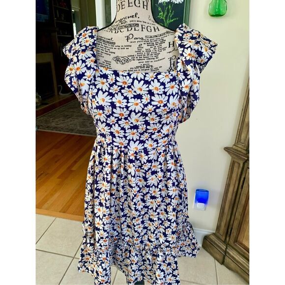 Alter’d State Daisy Dress - Picture 6 of 6